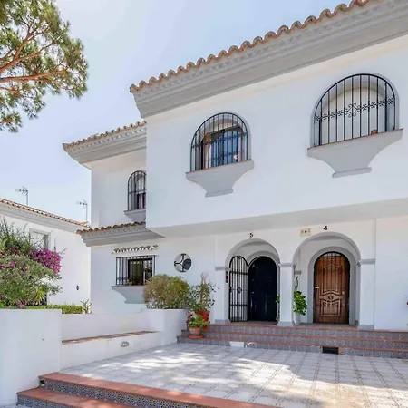 Del Puerto Cabopino Chalet
